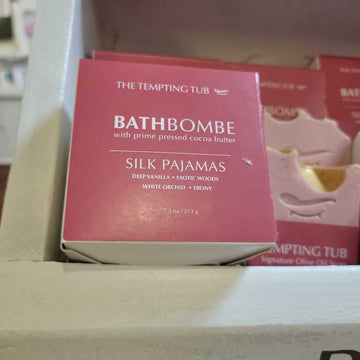 Silk Pajamas Bath Bomb