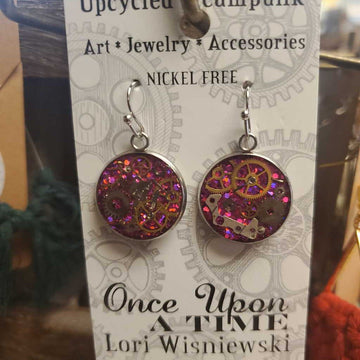 Steampunk Resin Medium Earring