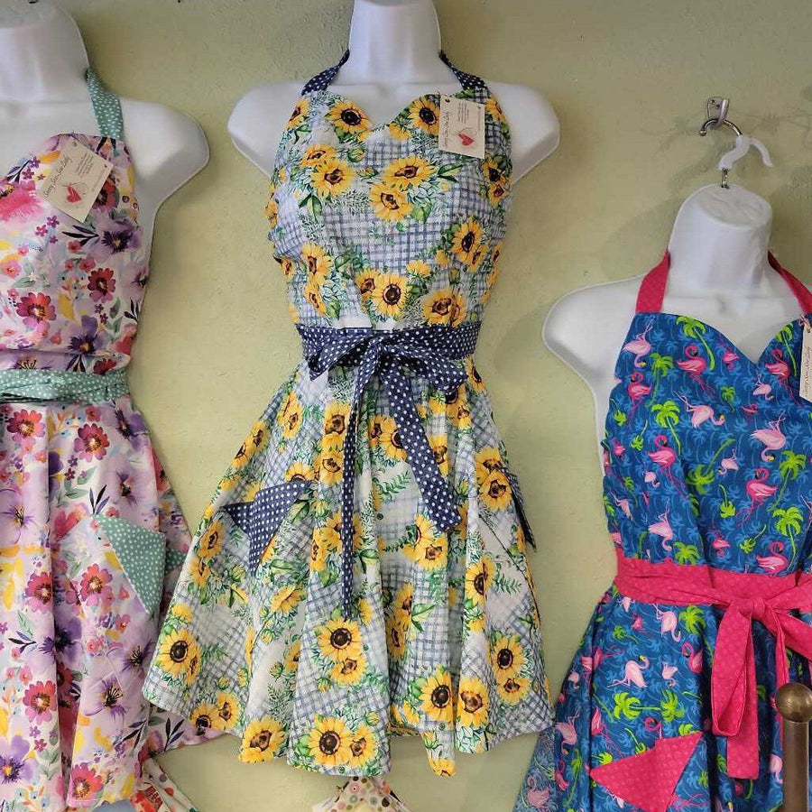 Adult Apron Circle Sunflower on Blue