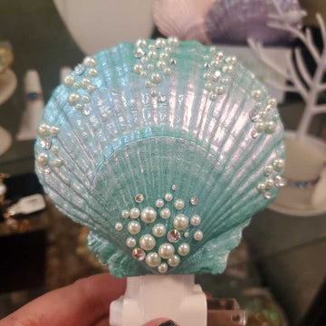 Green Shell Night Light
