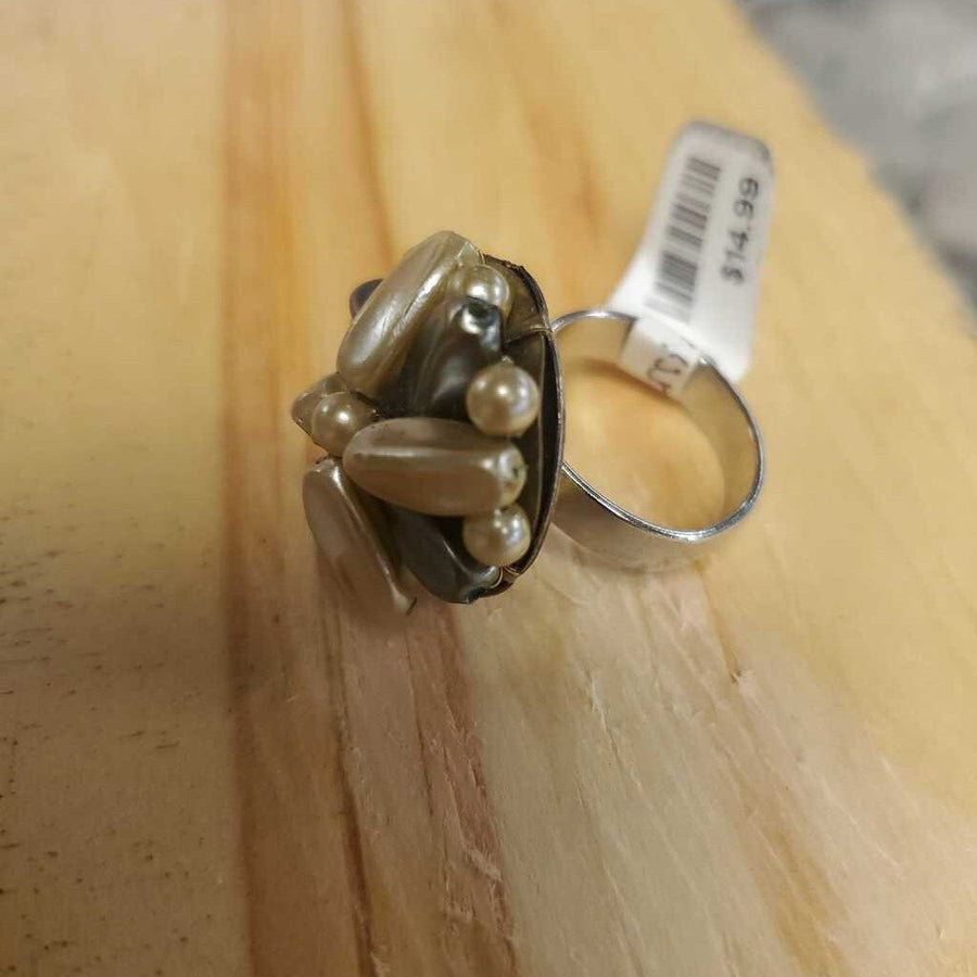 Earring Ring